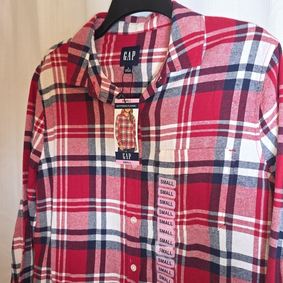 GAP Women's Soft Button Down Long Sleeve Boyfriend Flannel Shirt Small New Red - Picture 3 of 12